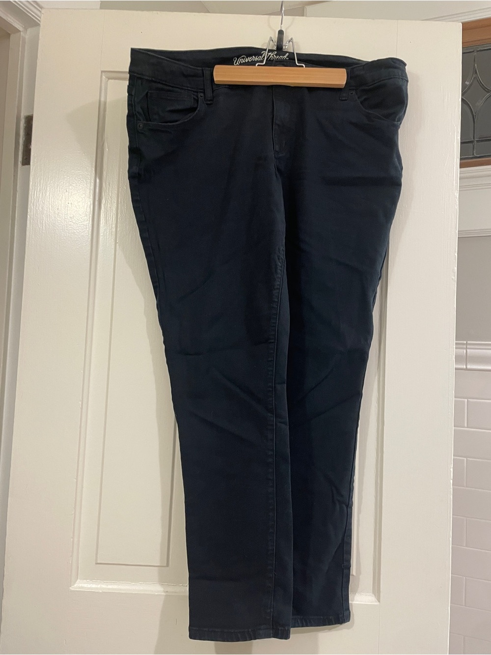 Universal Thread Women's Skinny Jeans in Dark Navy/Black